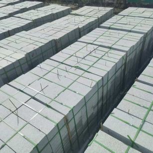 林芝 芝麻白1.8公分火烧300*600地铺，清仓大甩卖