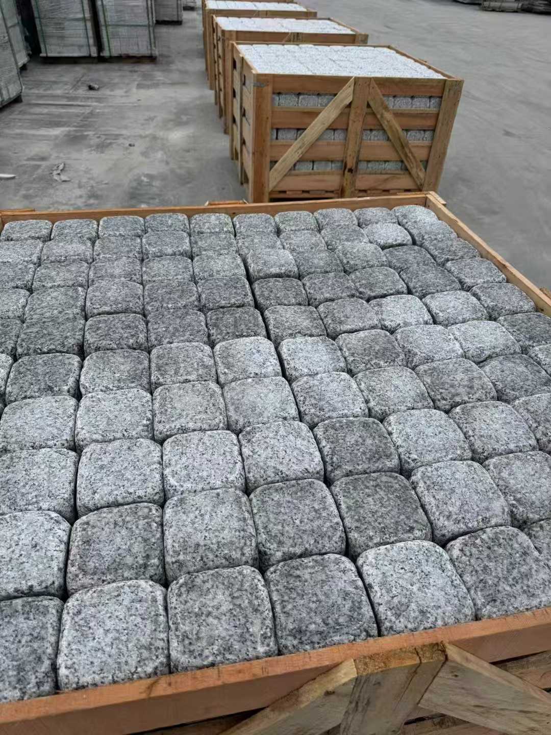 林芝 园林景观滚石